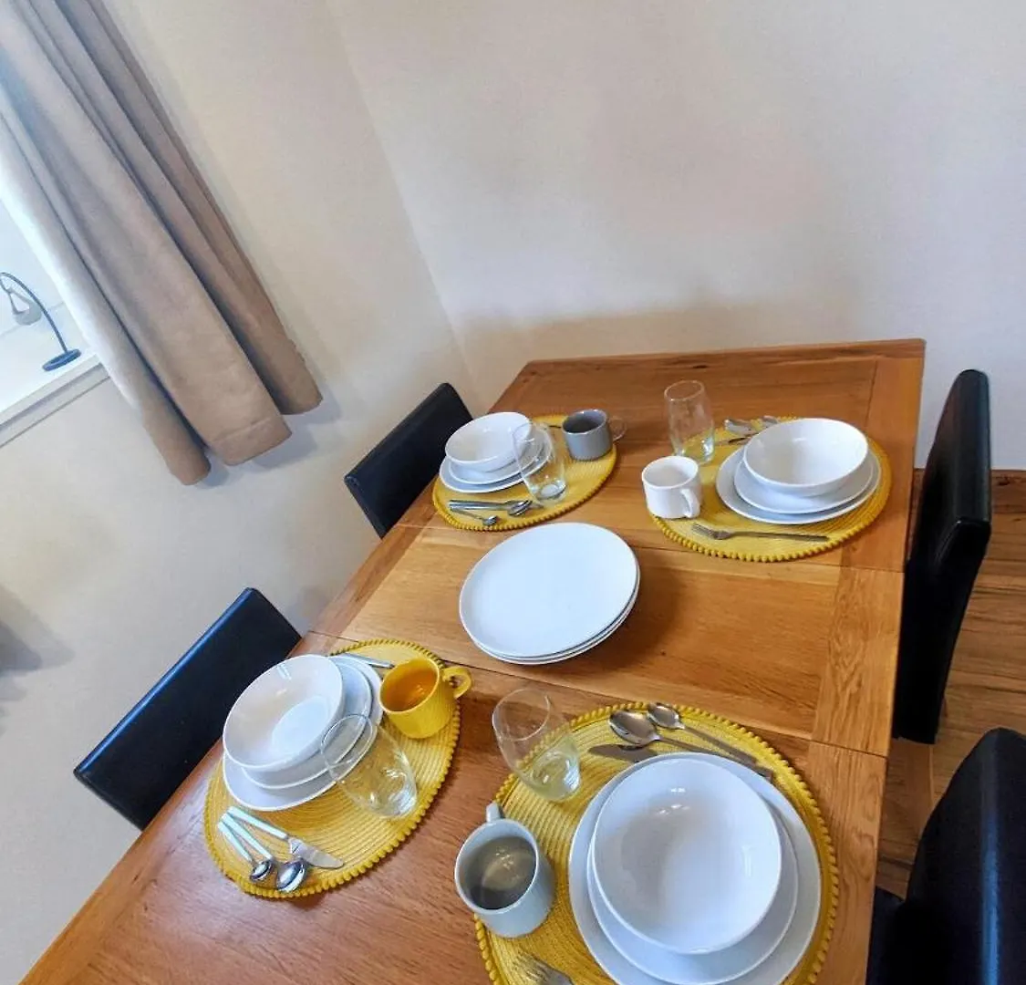 아파트 Fresh, Bright&Comfy 2Bedroom Flat Near University 애버딘