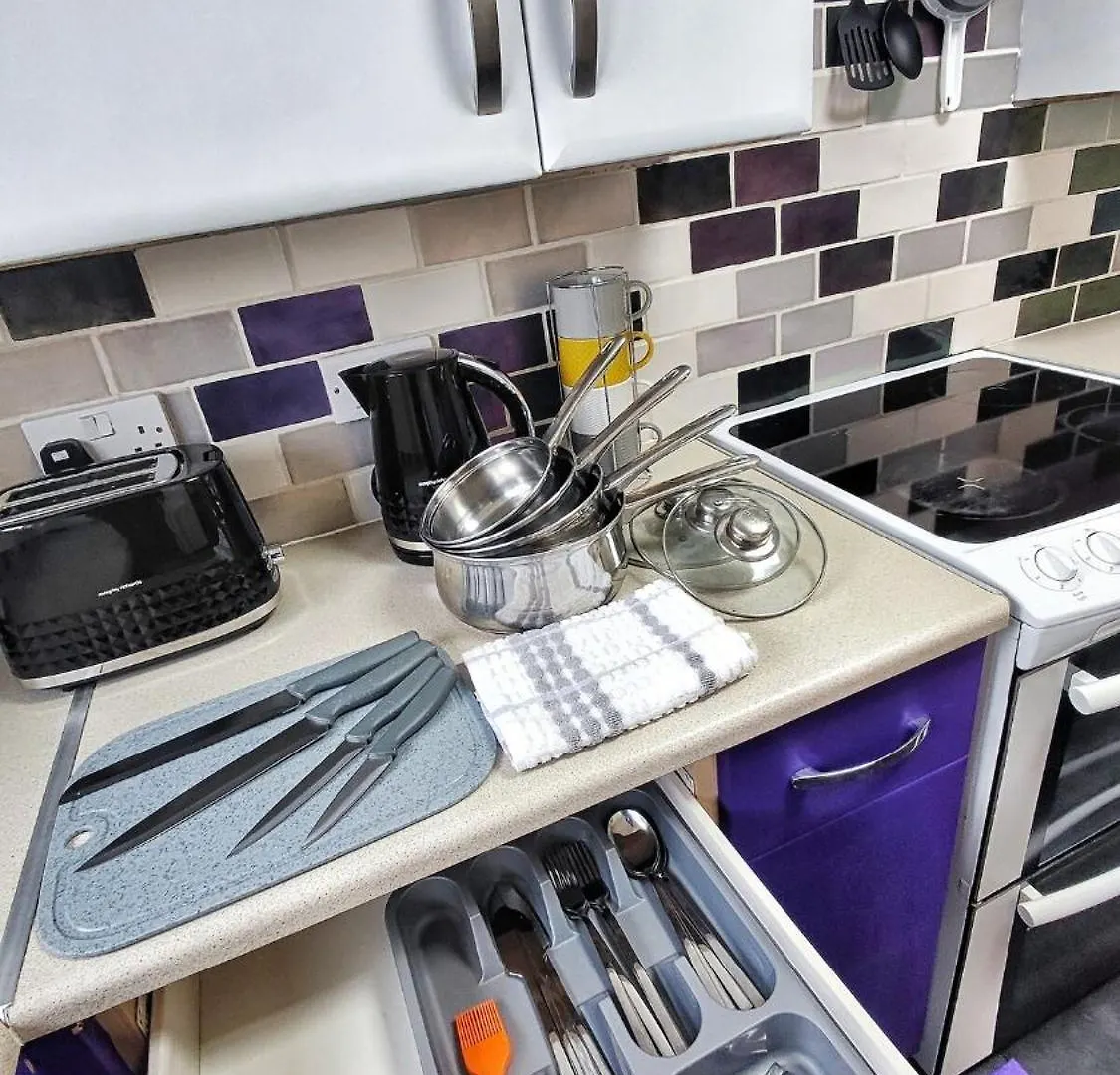 Fresh, Bright&Comfy 2Bedroom Flat Near University 애버딘